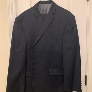 Men’s Perry Ellis Suit, size 50R.